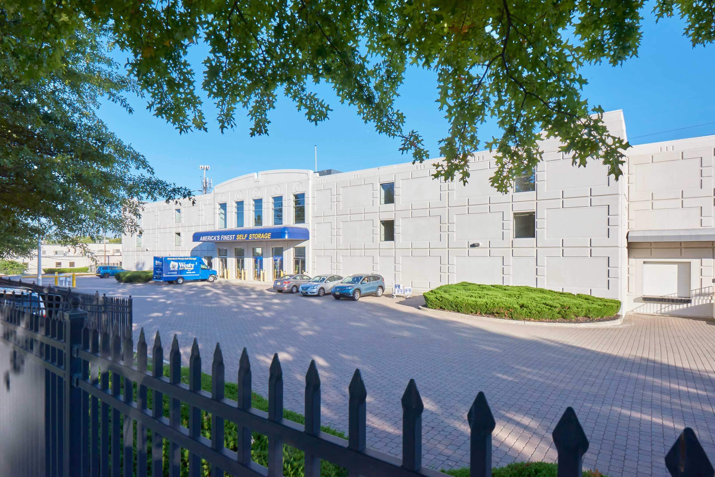 Westy Storage White Plains Dandk Organizer